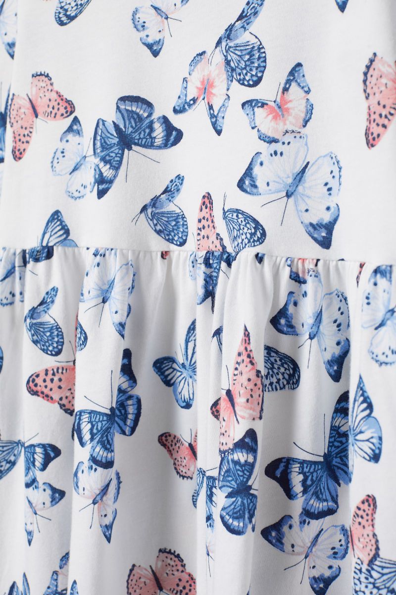 Vestido de mariposas para niña